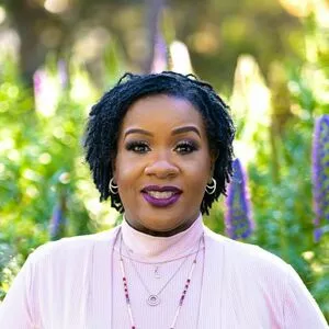 Nakia Linzie-shavers